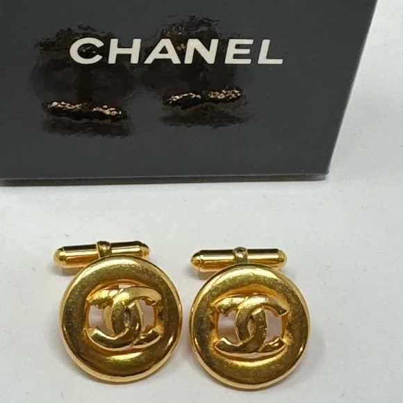 💯Authentic Chanel Gold plated Cufflinks - Picture 1 of 2